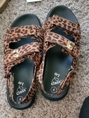 Big Girls art class Leopard Print Brown Gold Accent Sandals